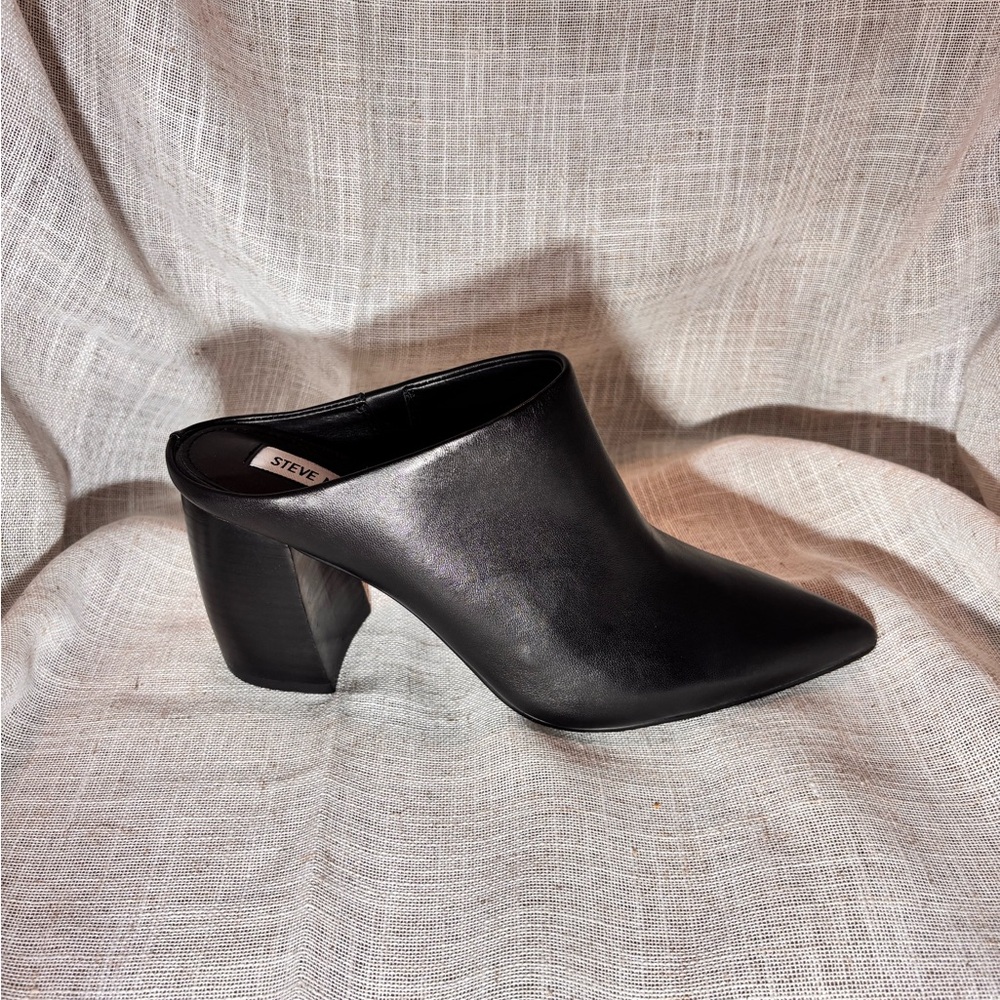 Stylish Black Mules by Steve Madden